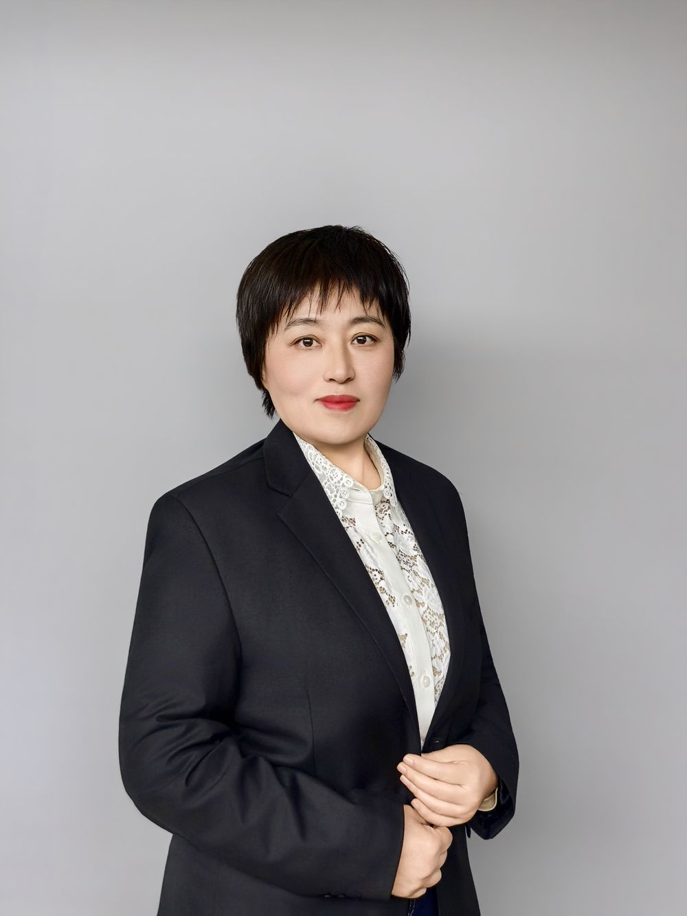 王明