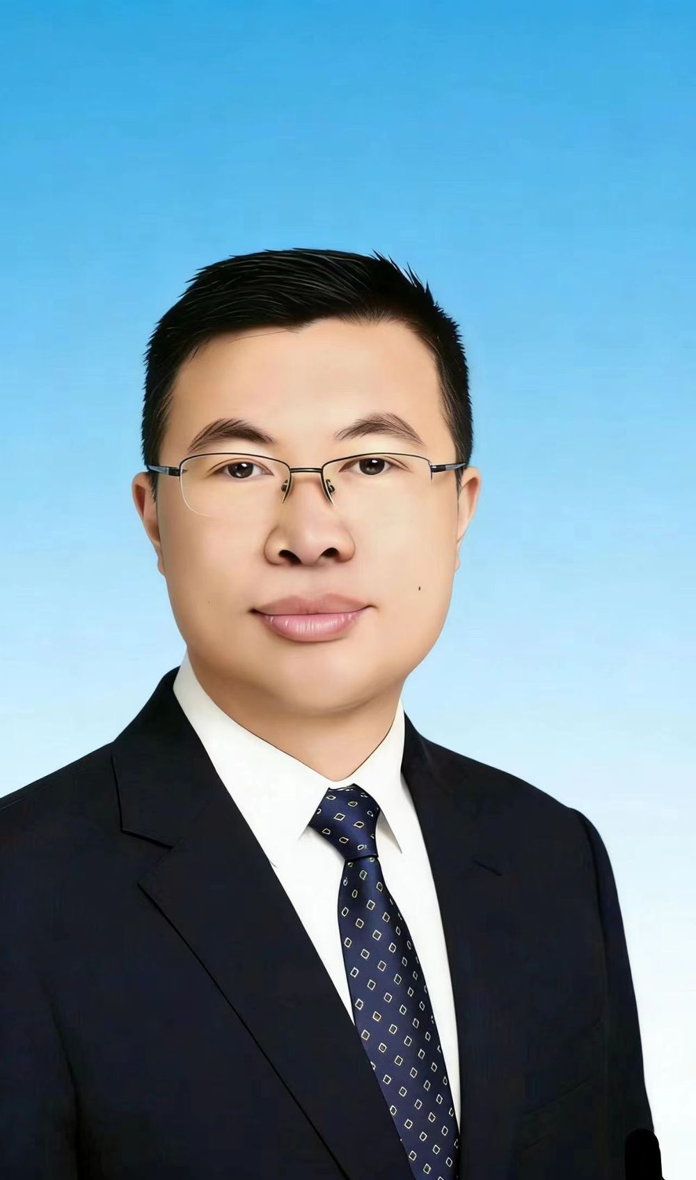 李芳